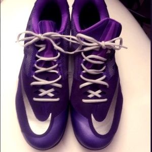 New Nike Mens Sneakers size 15.5